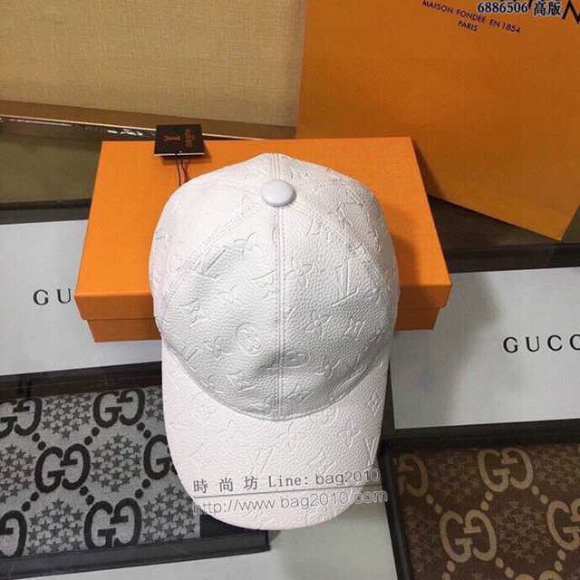 LV男士帽子 路易威登爆款真皮壓花鴨舌帽棒球帽  mm1130